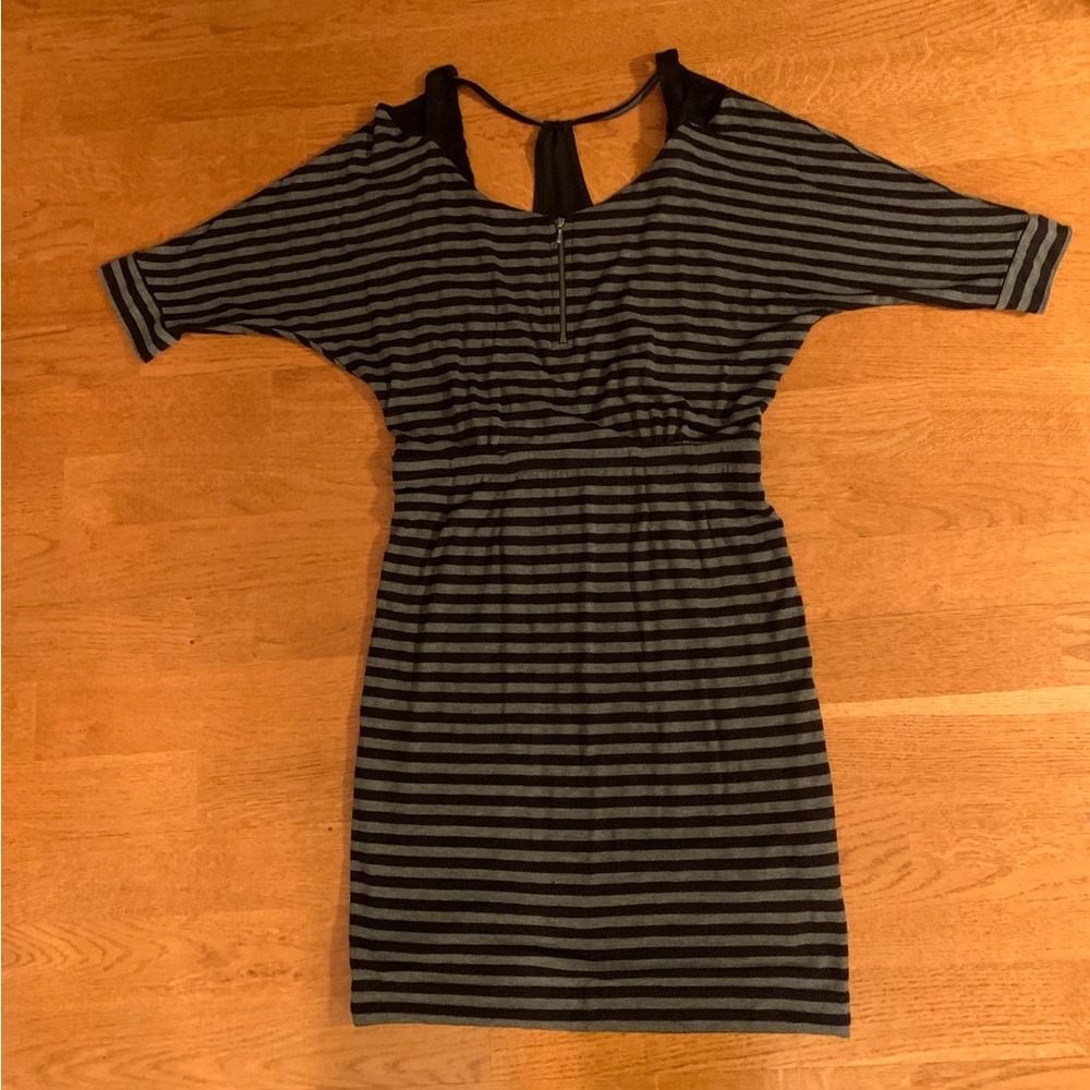 Guess Dress Black And Grey Striped Size Medium